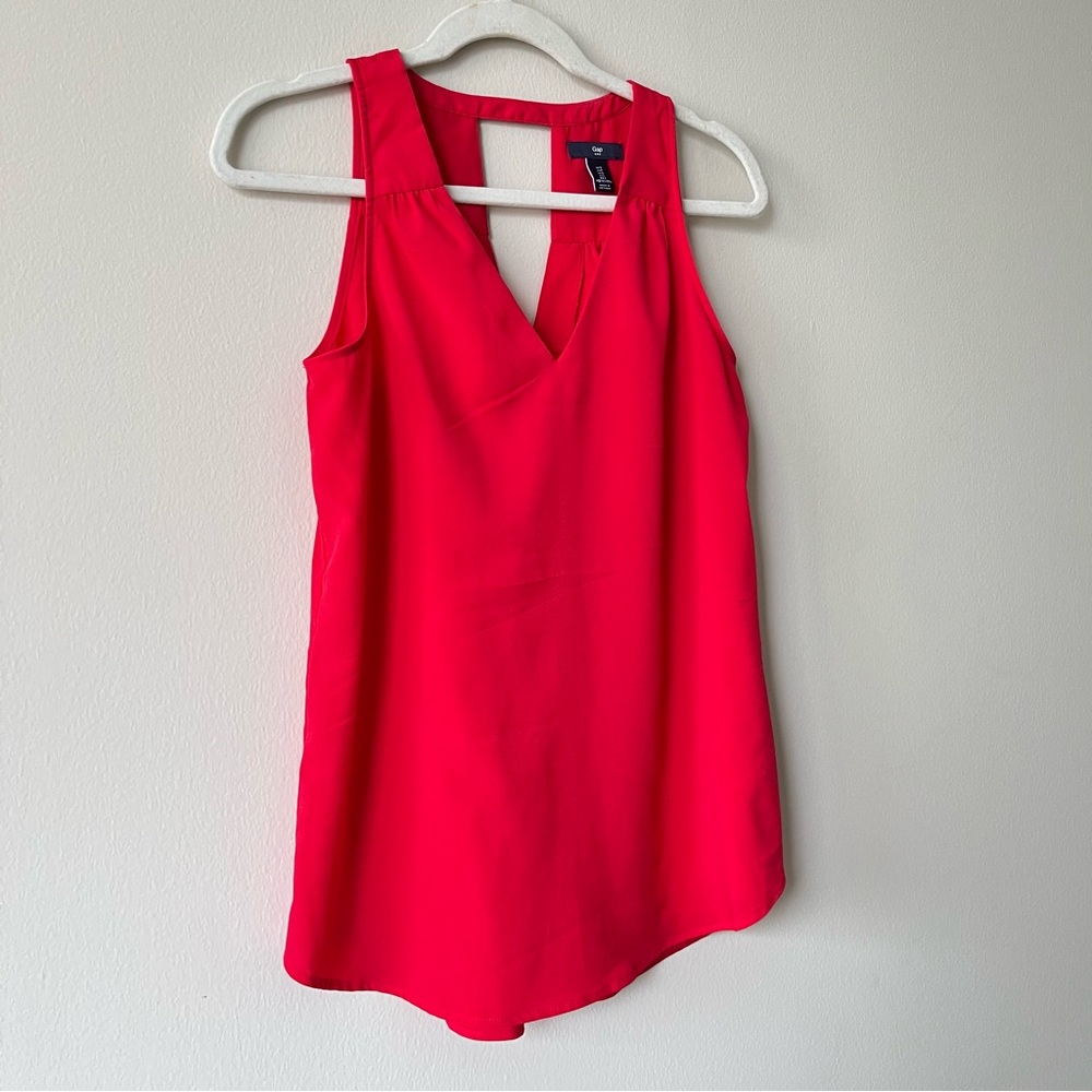 🩷GAP RED SUMMER BLOUSE CUT OUT TANK TOP SIZE SMALL CASUAL STYLE TRENDING - Picture 6 of 6